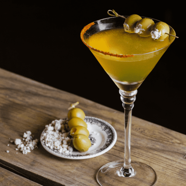 The Perfect Dirty Martini Recipe Add A Twist To Your Cocktail And Drinks!